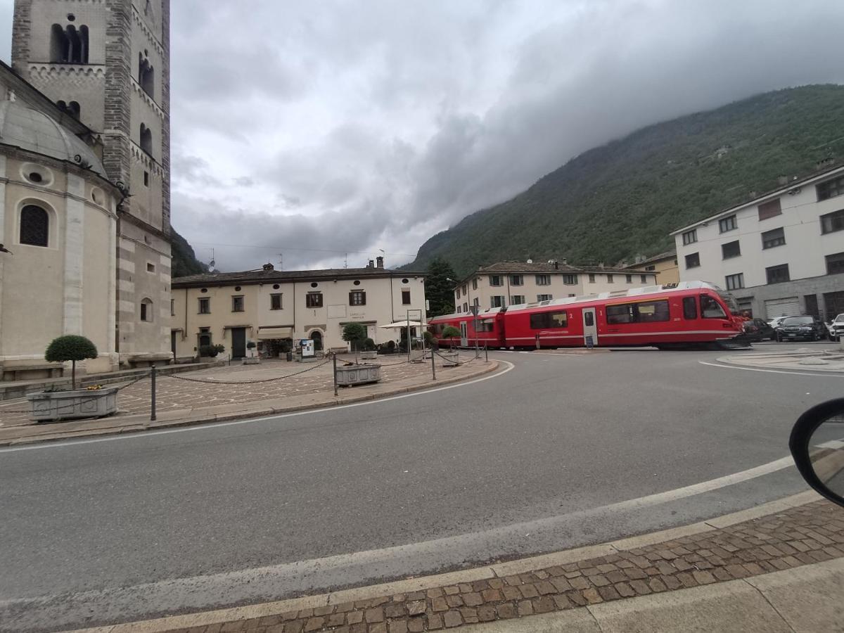Tirano Express Luxury Apartments Exterior foto